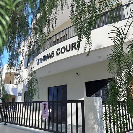 Aparthotel Athinas Court Paphos Exterior foto